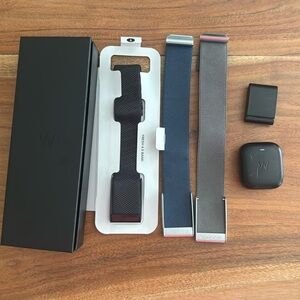 Whoop 4.0 + bands and charger